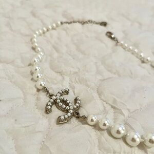 CHANEL Pearl CC Pendant Necklace — White and Gold